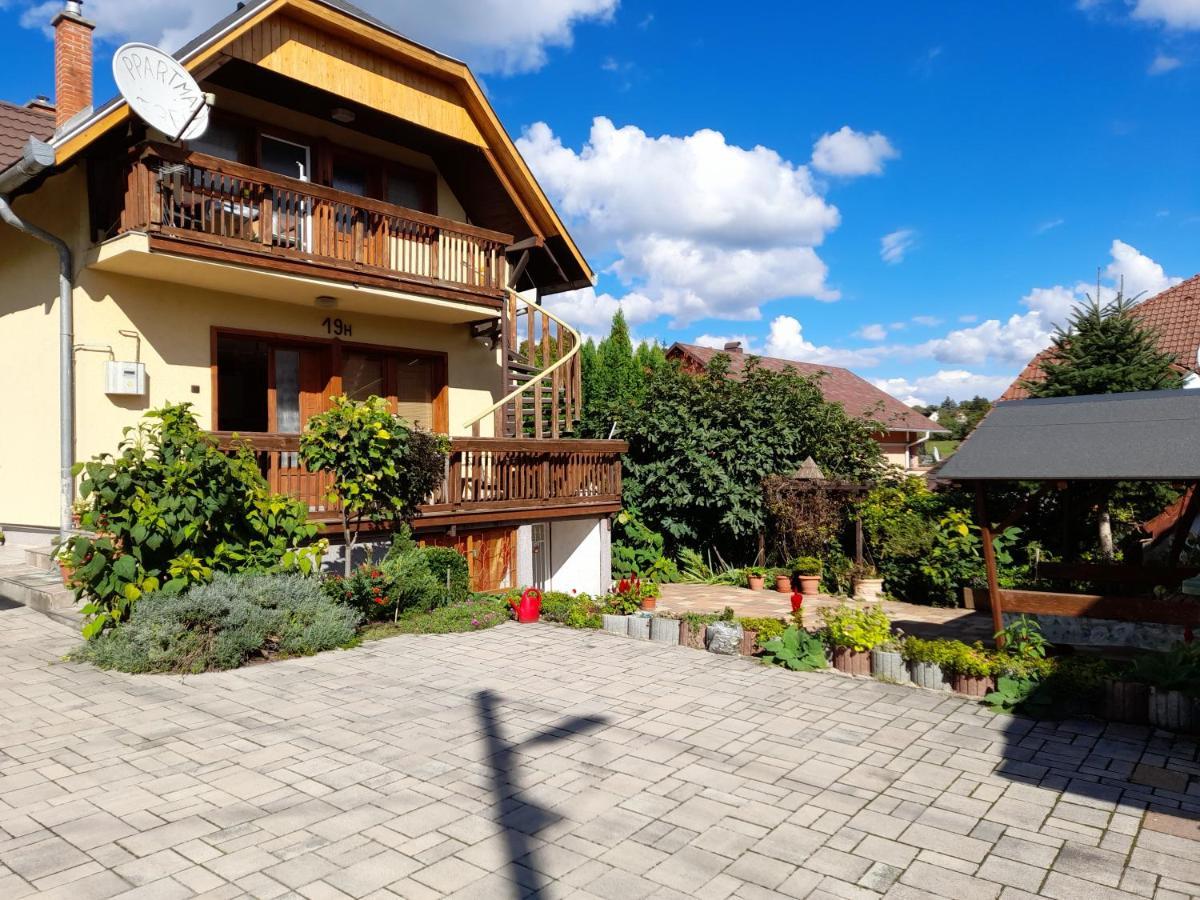 Harmonia Vendeghaz 100 Meterre Az Igali Gyogyfuerdotol Apartamento Exterior foto