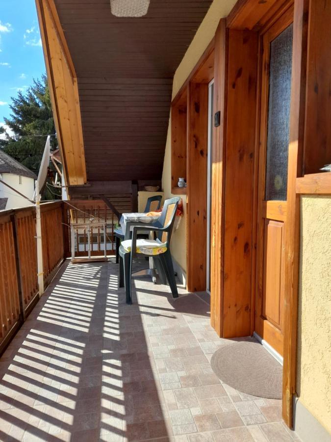 Harmonia Vendeghaz 100 Meterre Az Igali Gyogyfuerdotol Apartamento Exterior foto
