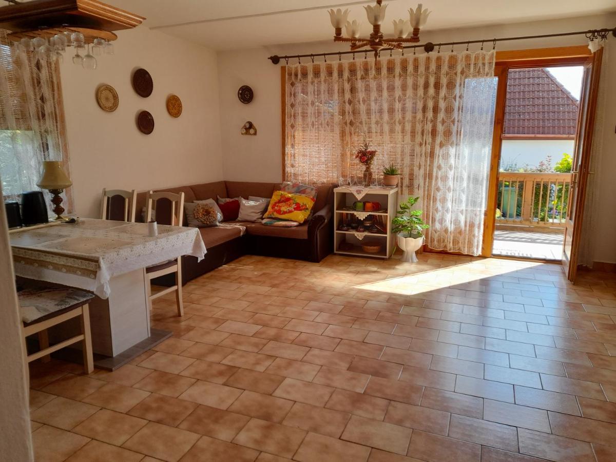 Harmonia Vendeghaz 100 Meterre Az Igali Gyogyfuerdotol Apartamento Exterior foto