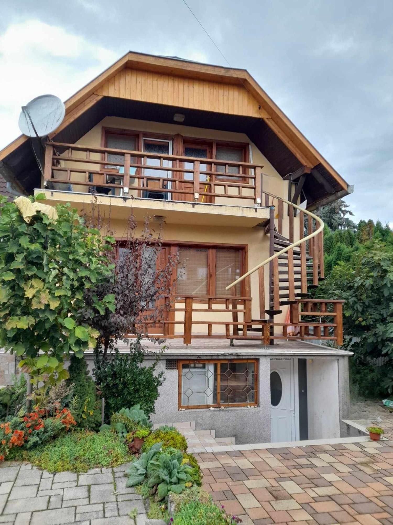 Harmonia Vendeghaz 100 Meterre Az Igali Gyogyfuerdotol Apartamento Exterior foto